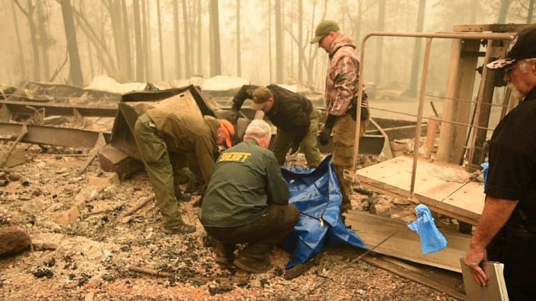 Lucha Contra Incendios En California Que Dejan 25 Muertos Noticias De