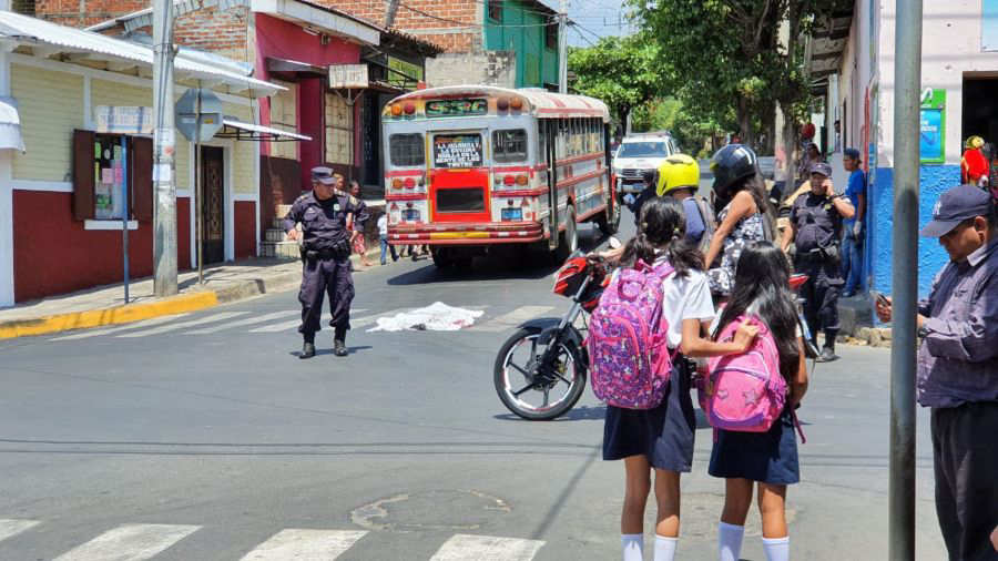 Ni A Muere Tras Ser Atropellada Por Un Bus En San Antonio Del Monte