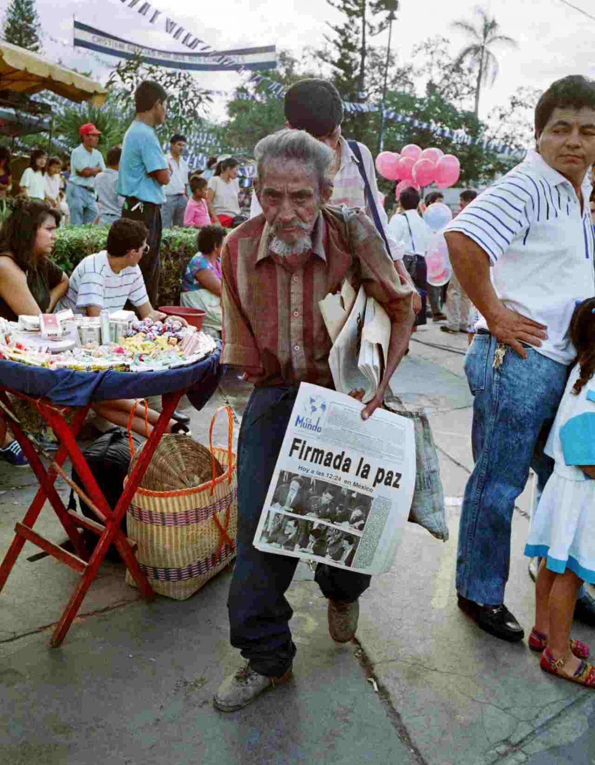 As Celebraron Los Salvadore Os La Firma De La Paz Hace A Os