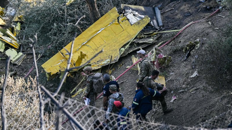 Se estrella avión bombardero de agua que combatía incendios en Grecia