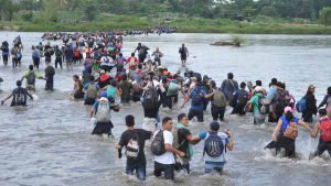 Caravana-de-migrantes-salvadoren?os-000024