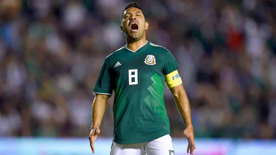 Marco Fabián envuelto en polémica foto en su gira por Argentina Marco Fabián envuelto en polémica foto en su gira por Argentina