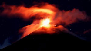 Volcn de Fuego de Guatemala en su quinta erupcin de 2018