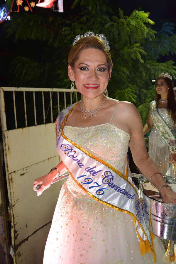 Reinas5
