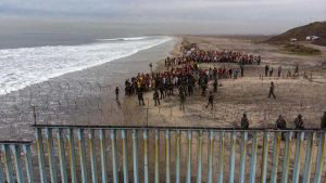 Aerial view of pro-migrants activists demonstrating against US migrat