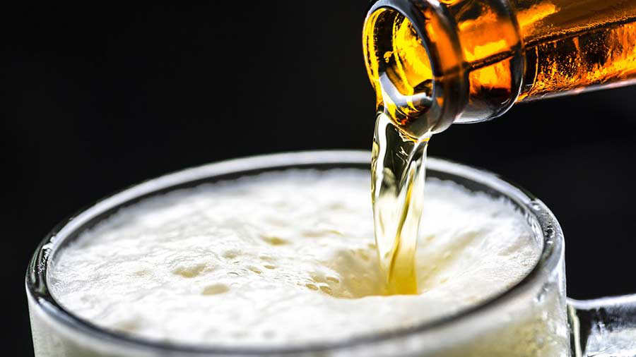 Uno de los sectores afectados es el de las cerveceras artesanales debido a clausura de la Oficina de Impuestos y Comercio de Alcohol y Tabaco (conocida en ingls TTB).