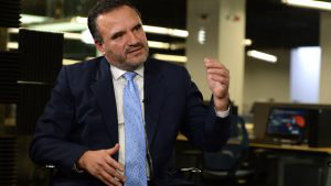 “Se está reviviendo un militarismo que evoca los episodios más oscuros”, dice magistrado destituido el 1 de mayo