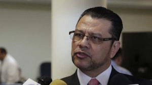 Expresidente Funes adoptÛ tregua de pandillas como polÌtica, dice abogado