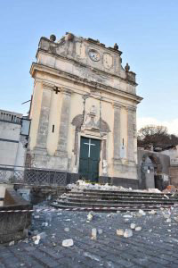 Terremoto de magnitud 4,8 sacude Sicilia y causa 10 heridos leves y derrumbes