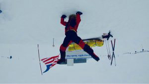 American adventurer completes solo trek across Antarctica