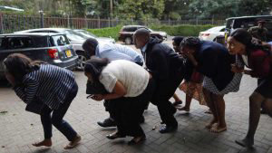 Al menos un muerto y 14 heridos por el ataque a un hotel de Nairobi