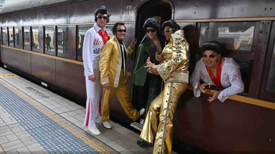 Elvis-Express-01
