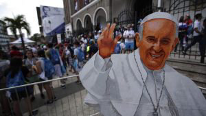 Peregrinos aguardan la llegada del papa a Panam