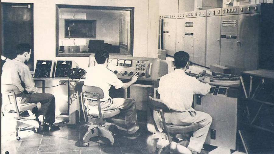 Hace 62 años Radio Emperador transmitía las principales noticias de El Salvador y el mundo