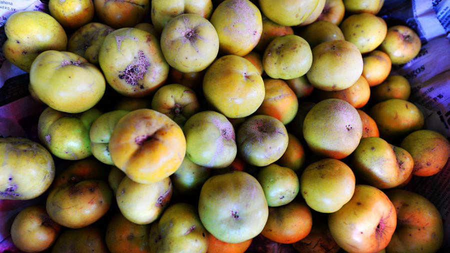 La Exquisita Y Colorida Fruta De Temporada Que Disfrutan Los