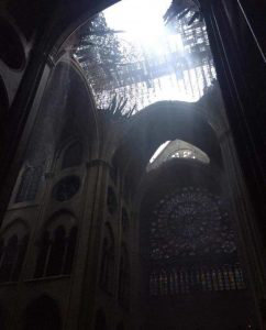 Notre-Dame-incendio_-07