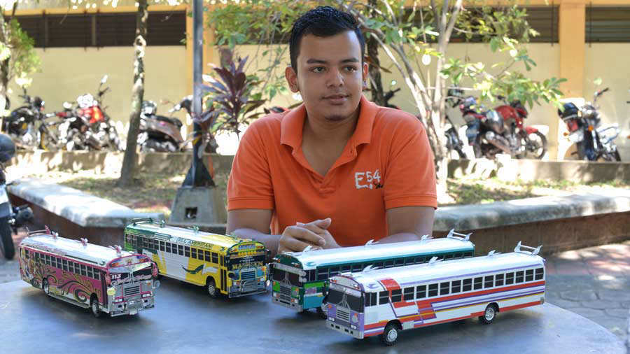 Bus25