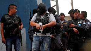 Una decena de reos heridos de bala en una crcel de Guatemala
