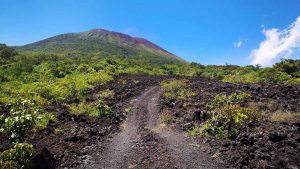 Rescatan a 8 personas atrapadas en el volcán Chaparrastique