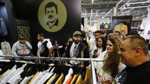 Lanzan linea de ropa y accesorios de la marca Chapo en la feria de moda en Mxico