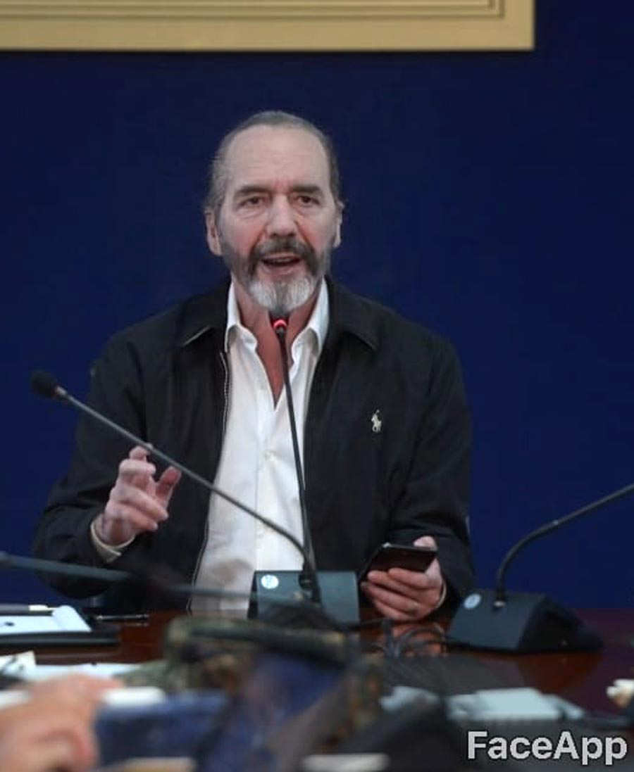 funcionarios-viejitos-1
