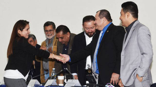 Aspirantes a TSE ven complejo el voto exterior para