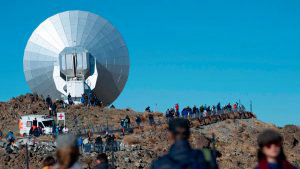 Turists and astronomers arrive at La Silla European Southern Observat