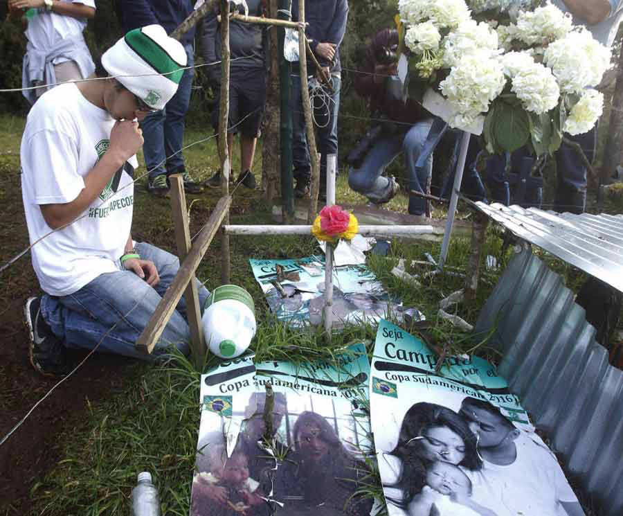 supervivientes-de-chapecoense-visitan-el-lugar-en-el-que-volvieron-a-nacer