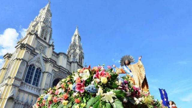 Así fue la fiesta de la Transfiguración del Divino Salvador del Mundo ...