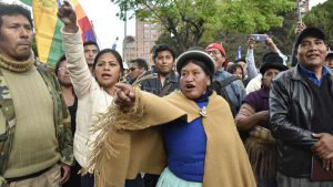 TOPSHOT - Supporters of Bolivia's president and candidate Evo Morales