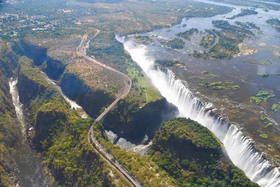 Victoria-Falls09