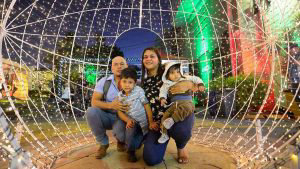 Entre luces y alegría los salvadoreños viven la Navidad en la Villa Navideña en Cifco