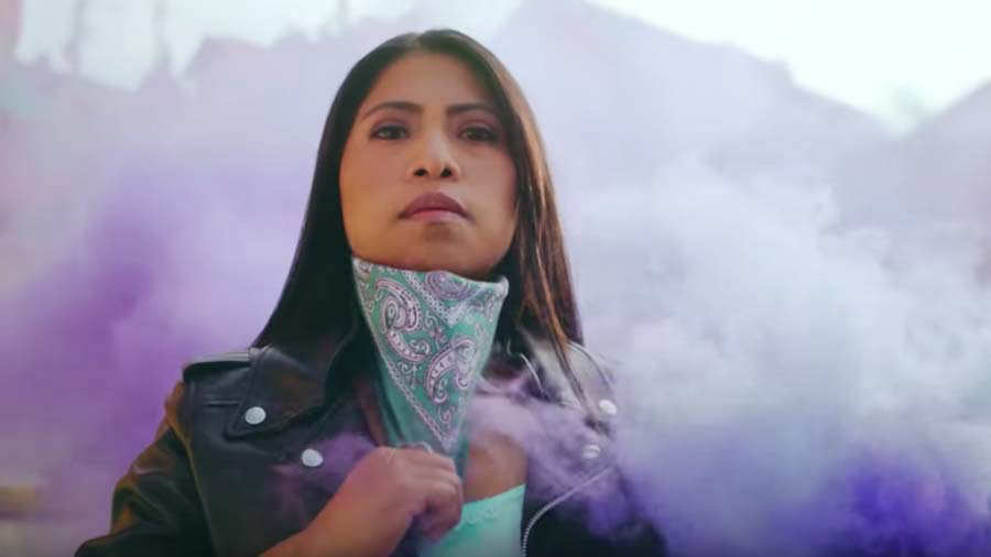 Yalitza-Aparicio-09