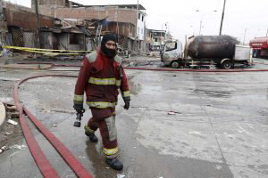 Explosin de camin con gas deja al menos un muerto y 50 heridos en Lima