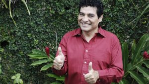 Diputados declaran “Hijo Meritísimo de El Salvador” al cantante “Jhosse Lora”