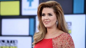 Implantes de senos, el regalo de 15 años que desea la hija de Alicia Machado