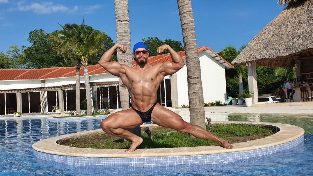 Yuri Rodríguez medallista de oro panamericano muestra su espectacular cuerpo para el Mundial