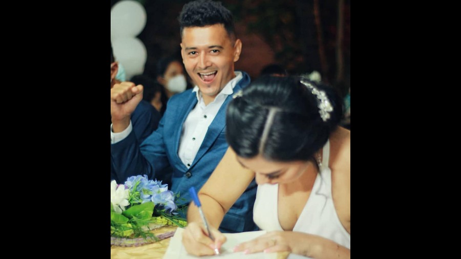 A Kevin Carabantes, portero de la Selecta, le anotaron un golazo en el