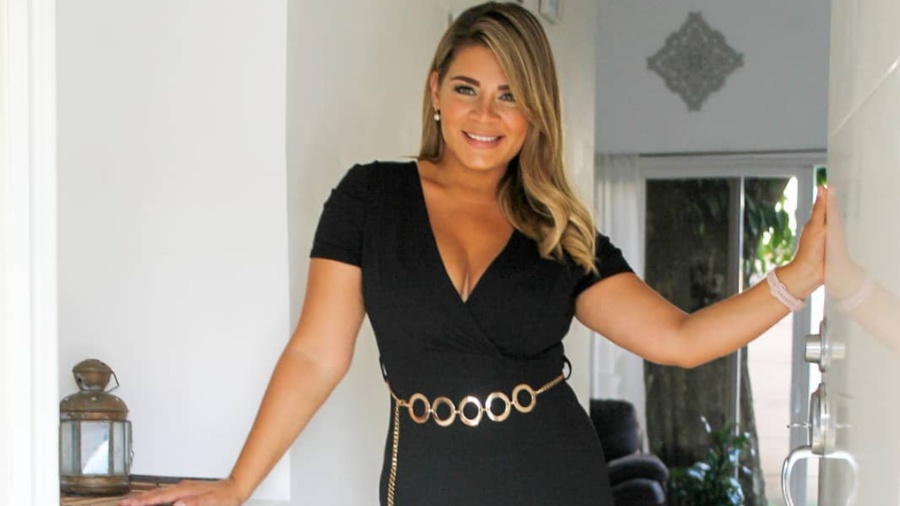 La presentadora Angie Álvarez y sus dotes musicales como nunca antes la