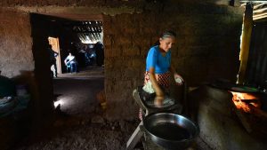 El mundo no podrá eliminar la pobreza extrema en 2030, alerta Banco Mundial