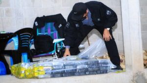 Dos nicaragüenses y un salvadoreño son condenados por transportar 101 kilos de droga en Conchagua