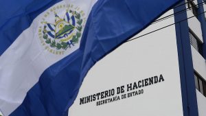 Los 5 puntos que la financiera EMFI señala sobre las finanzas de El Salvador