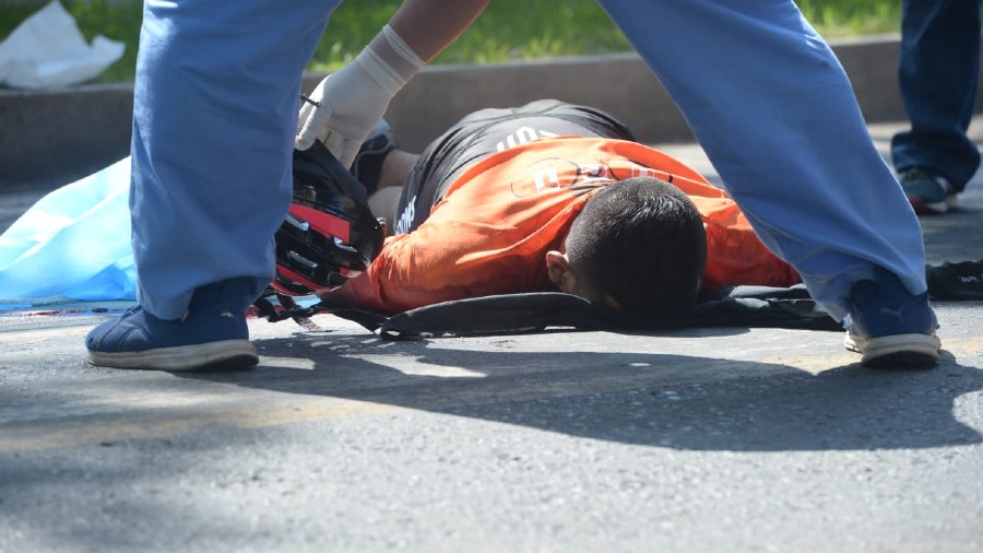 "Pobre Muchacho, Vino A Morir Aquí". Ciclista Fue Atropellado 500 ...