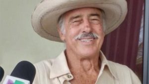 Famosos lamentan la muerte del primer actor Andrés García