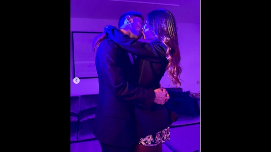 The romantic photo of Lionel Messi and Antonela Roccuzzo to receive the new year |  El Salvador News