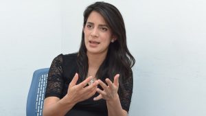 "Quitar el IVA al combustible y a los alimentos habría tenido un efecto más sensible", dice diputada Claudia Ortiz, de VAMOS