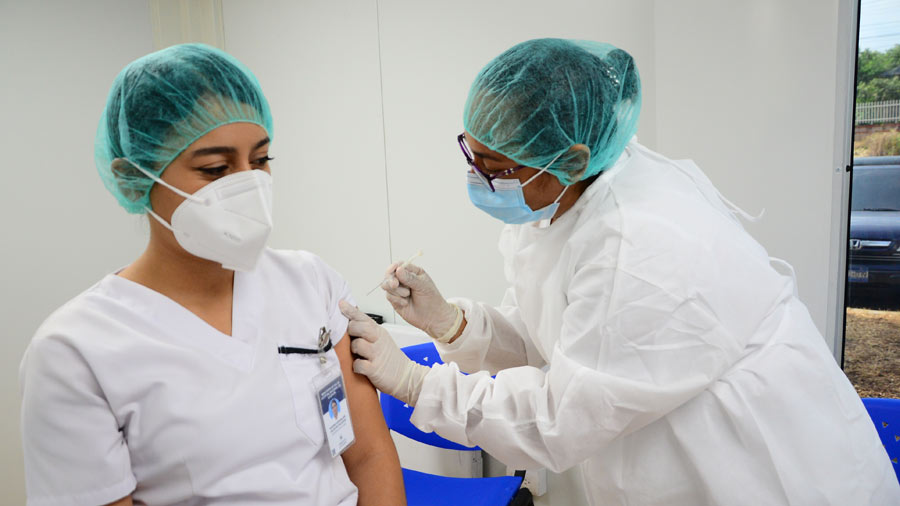 The government announces that the first batch of COVAX vaccines will arrive in El Salvador on Thursday