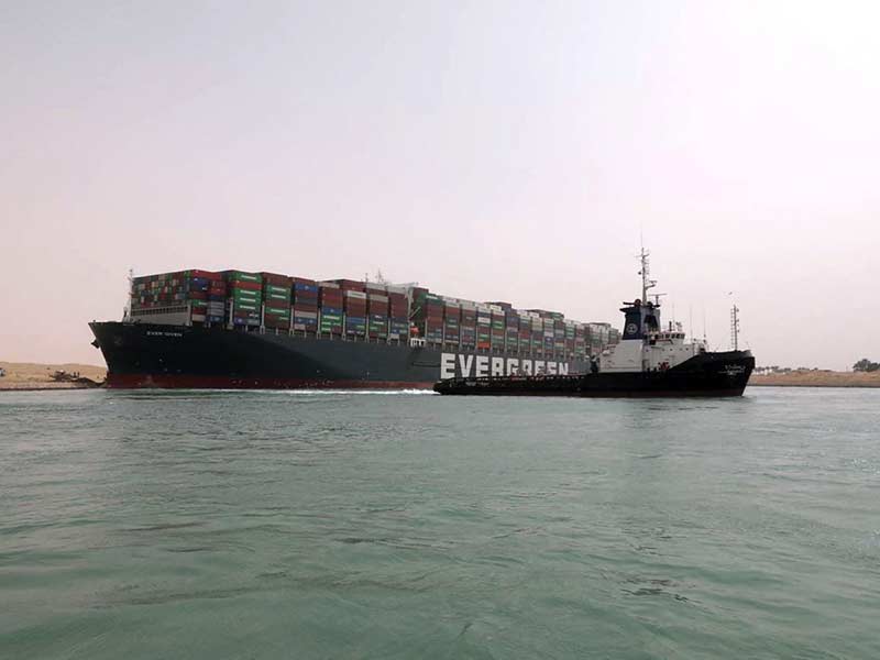 El-buque-que-bloquea-el-canal-de-Suez-211