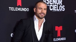 Rafael Amaya deja en shock a todos tras aumentar radicalmente su musculatura