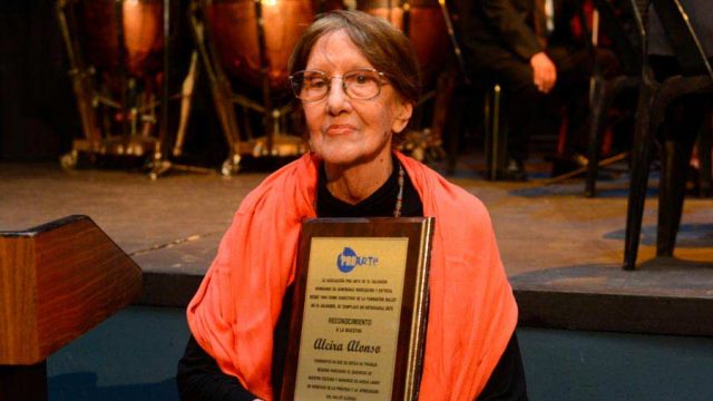 Fallece Alcira Alonso, precursora de la danza en El Salvador